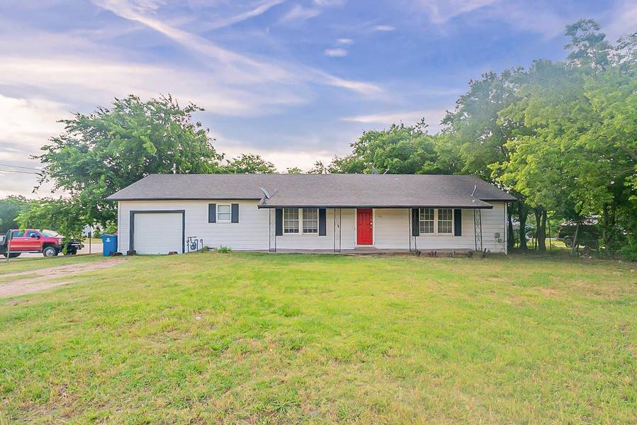 101 Bill Jackson Drive, Alvarado, TX 76009