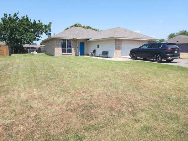 323 Backlash Drive, Gun Barrel City, TX 75156