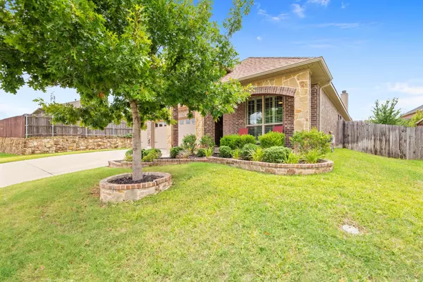 Arlington, TX 76002,1408 Axis Deer Road