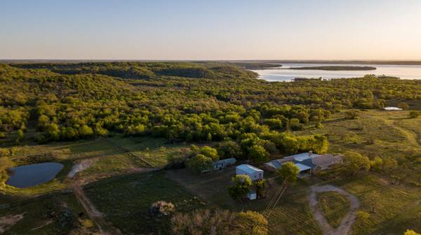 104 County Rd 1705, Jacksboro, TX 76458