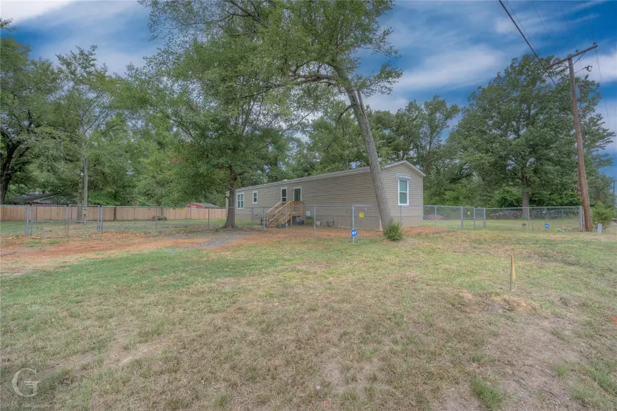 4519 N Lakeshore Drive, Shreveport, LA 71107