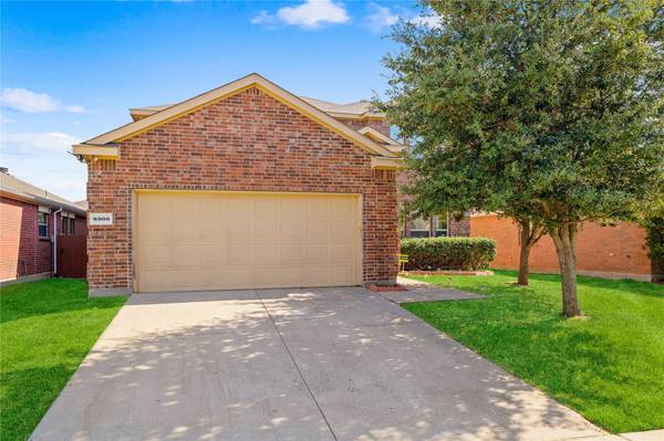 8900 Trailblazer Drive, Cross Roads, TX 76227