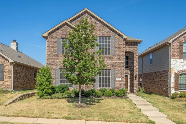 524 Pawnee Street, Aubrey, TX 76227