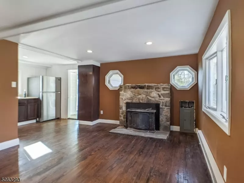 203 Canadawa Ln, Vernon Twp., NJ 07422