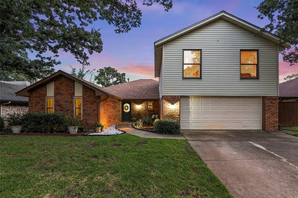 4002 Double Oak Lane, Irving, TX 75061