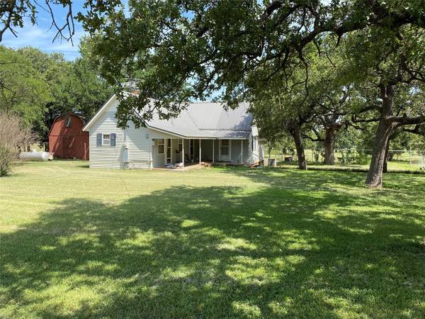 2111 Grimes Road, Mineral Wells, TX 76067