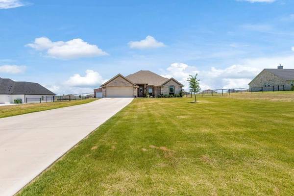 8702 CR 1229,  Godley,  TX 76044