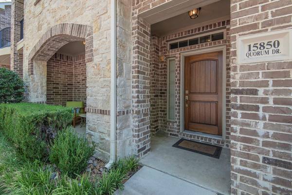 15850 Quorum Drive, Addison, TX 75001