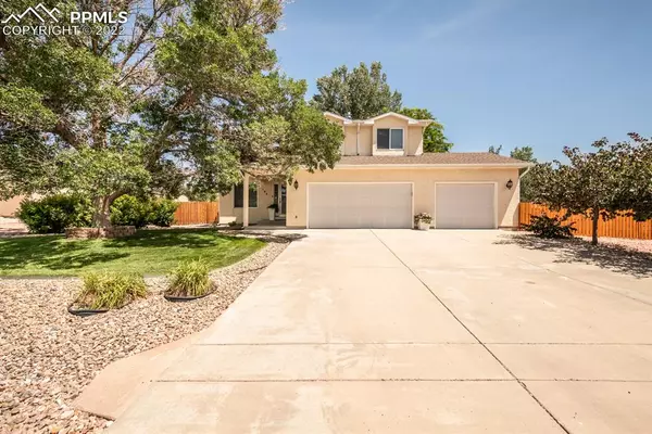 184 S Circle DR, Pueblo West, CO 81007