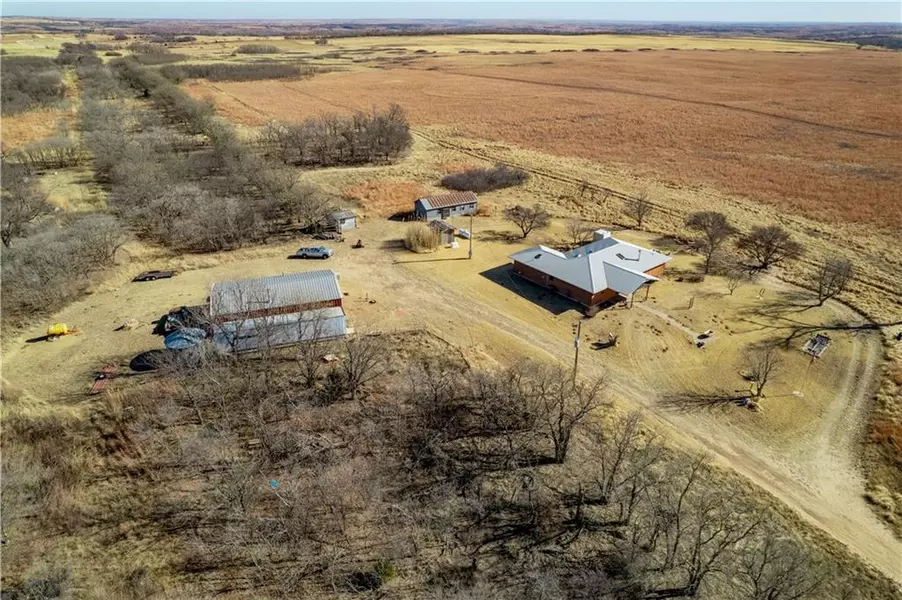 08704 N 1810 Road, Crawford, OK 73638