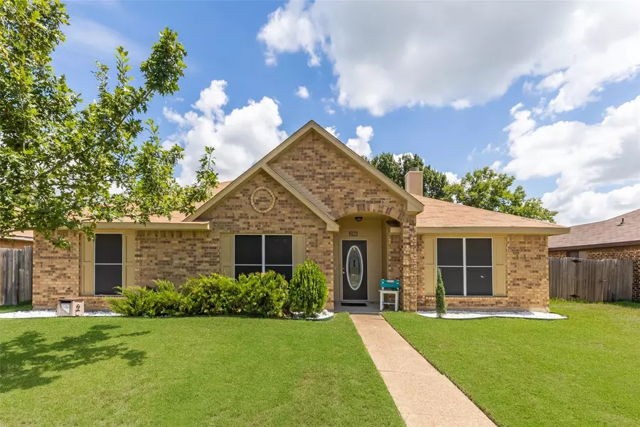 2314 Windridge Lane, Rowlett, TX 75088