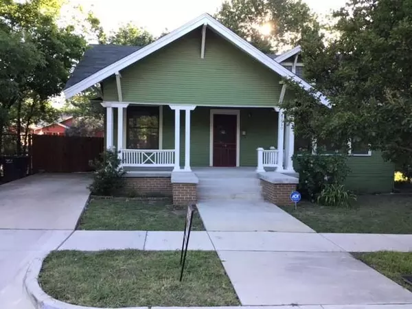 1640 S Henderson Street, Fort Worth, TX 76104