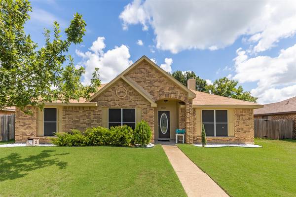 2314 Windridge Lane, Rowlett, TX 75088