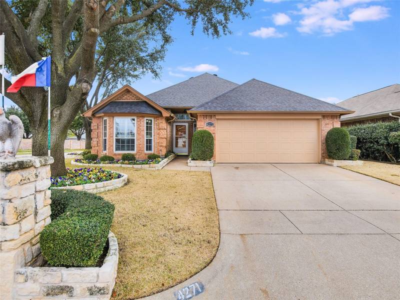 4271 Maryanne Place, Haltom City, TX 76137