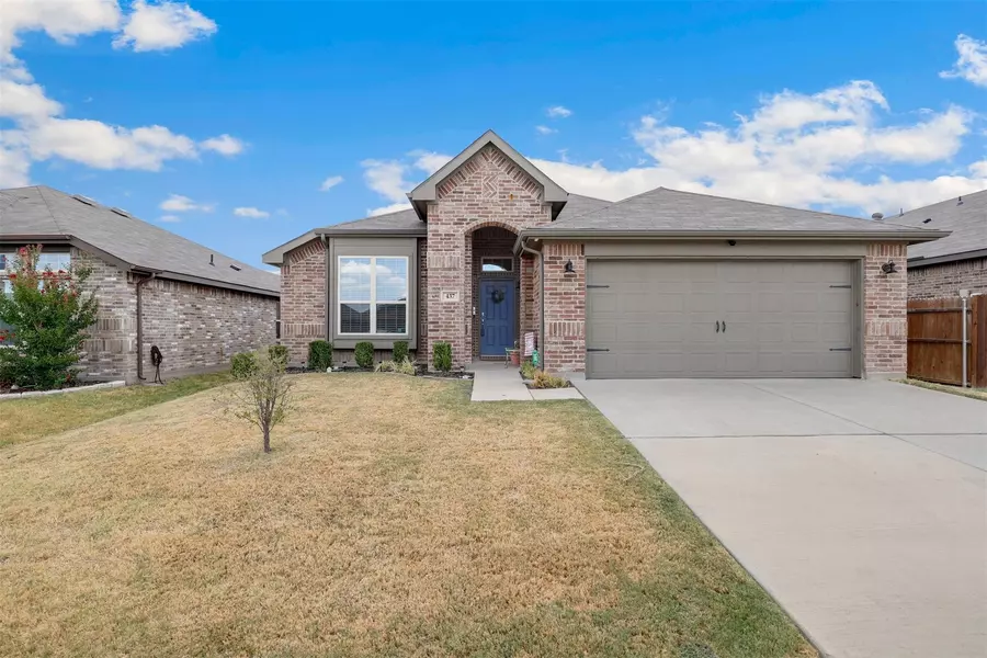 437 Nuffield Lane, Fort Worth, TX 76036