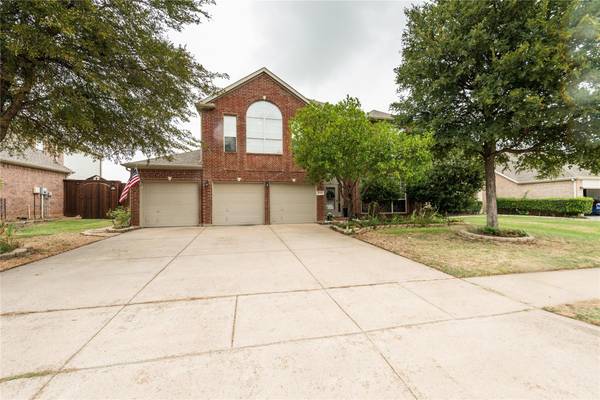 1605 Pine Hills Lane, Corinth, TX 76210