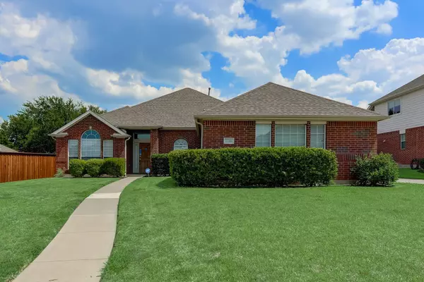 1206 Dover Heights Trail, Mansfield, TX 76063