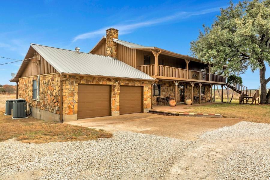 1042 Antler Drive, Strawn, TX 76475