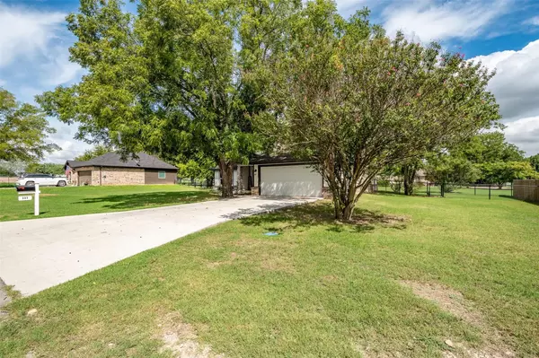 Boyd, TX 76023,505 W Hobbs Street