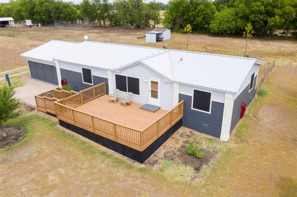 1017 Blue Shore Drive,  Alvarado,  TX 76009