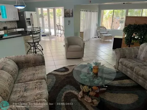 Pompano Beach, FL 33062,2585 SE 4th St