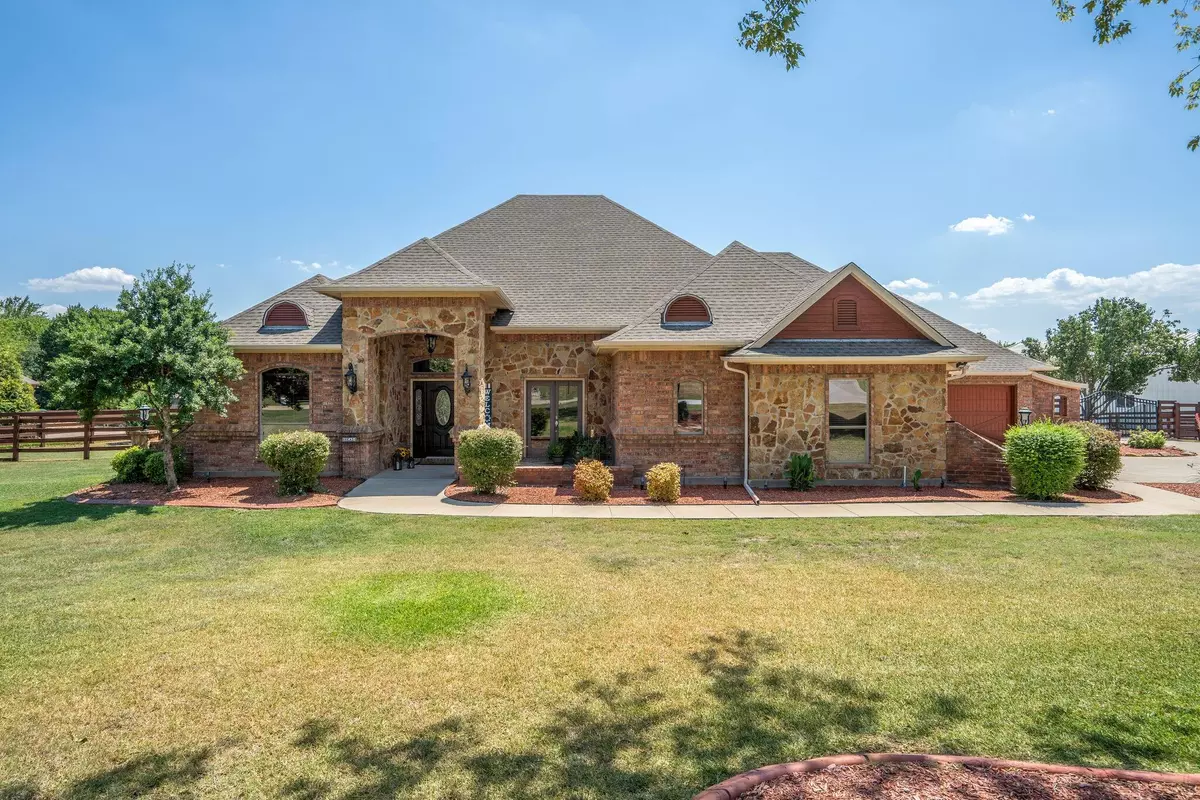 Denton, TX 76208,7800 Oak Creek Lane