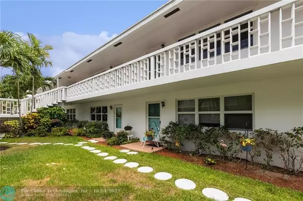 Lauderdale By The Sea, FL 33308,226 HIBISCUS AV  #104