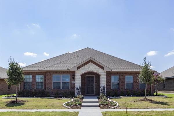 690 Edd Road, Dallas, TX 75253