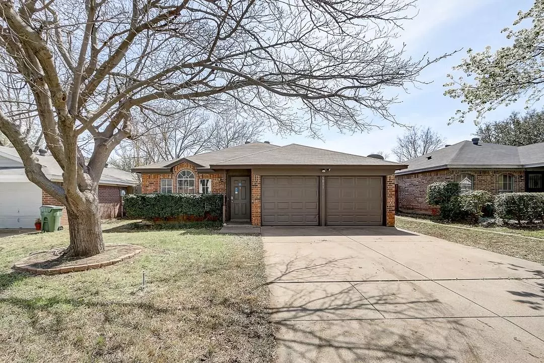 Arlington, TX 76017,5011 Santa Fe Court