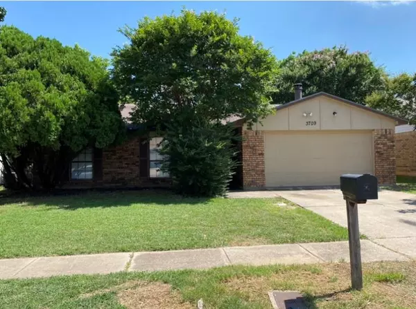 Fort Worth, TX 76133,3709 Bridalwreath Drive