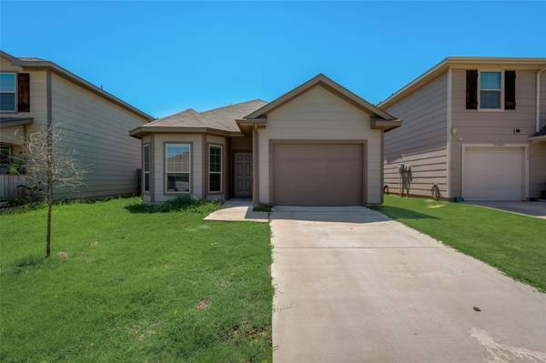 3016 Nara Vista Trail, Fort Worth, TX 76119