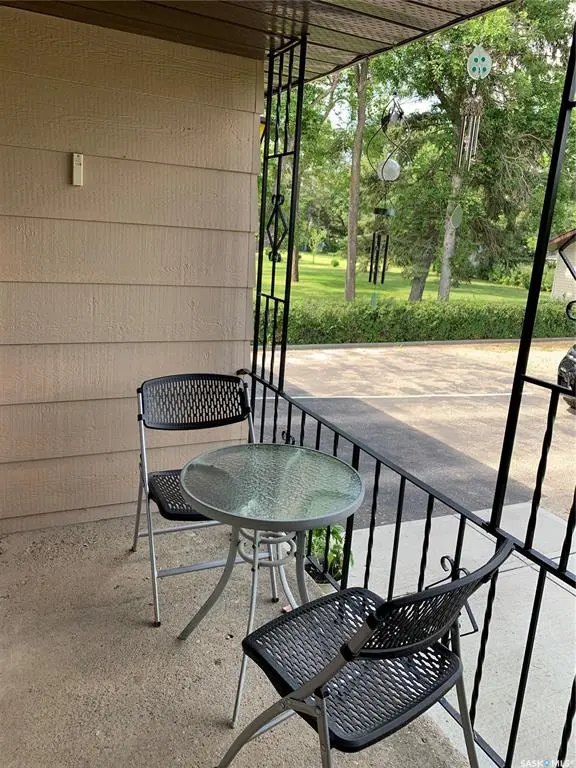 Yorkton, SK S3N 2X5,118 Gordon AVENUE