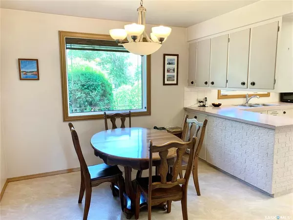 Yorkton, SK S3N 2X5,118 Gordon AVENUE