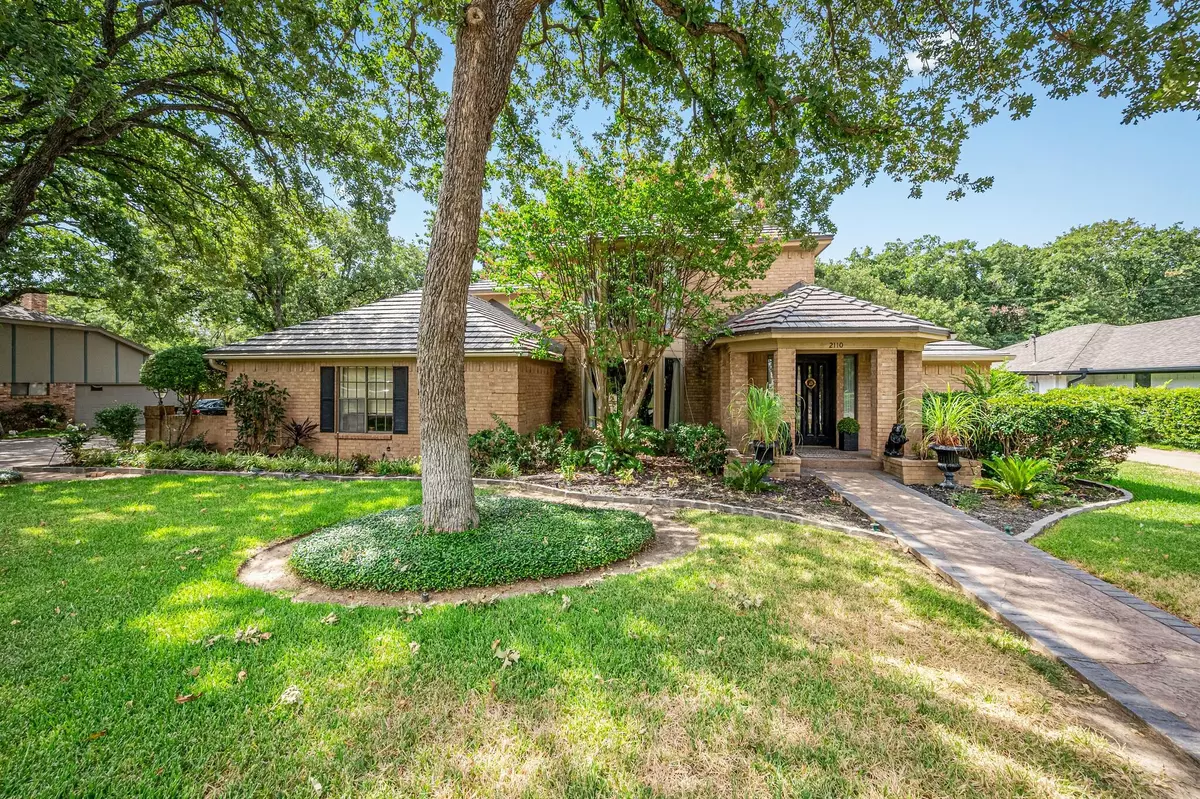 Arlington, TX 76017,2110 Riverforest Drive