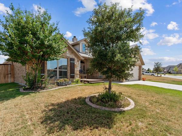 1825 Town Creek Circle, Weatherford, TX 76086