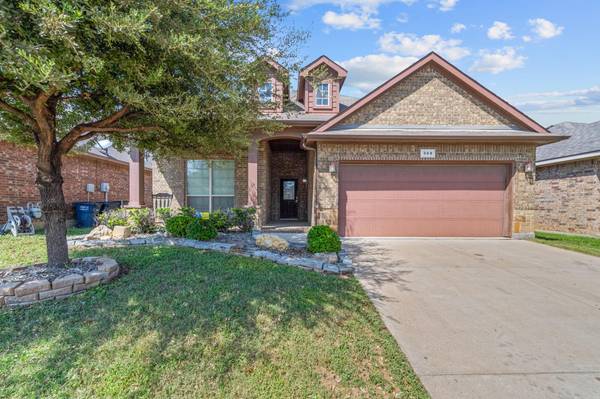 348 Branding Iron Trail, Fort Worth, TX 76131