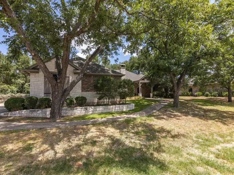 9601 Ravenswood Road, Granbury, TX 76049