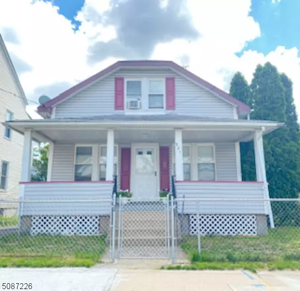 201 Carbon St, Paterson City, NJ 07522