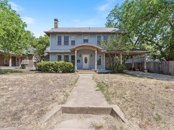 406 Featherston Street, Cleburne, TX 76033