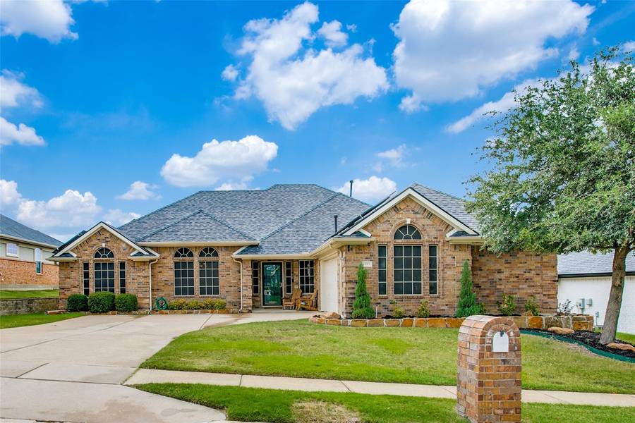 8921 Lake Rock Court, Fort Worth, TX 76179