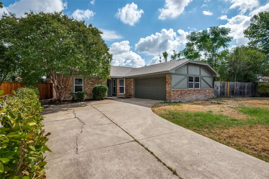 1905 Hood Circle, Carrollton, TX 75006