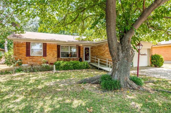 918 Bandera Lane, Garland, TX 75040