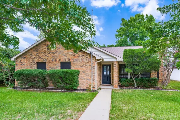 2828 Windsor Drive, Flower Mound, TX 75028