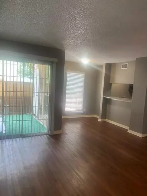 Dallas, TX 75243,12480 Abrams Road #301