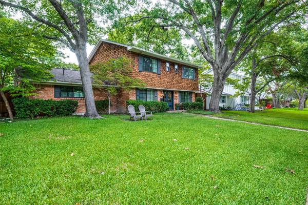 9748 Robin Hill Lane, Dallas, TX 75238