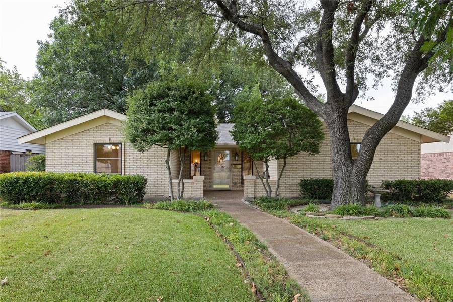 11210 Quail Run Street, Dallas, TX 75238