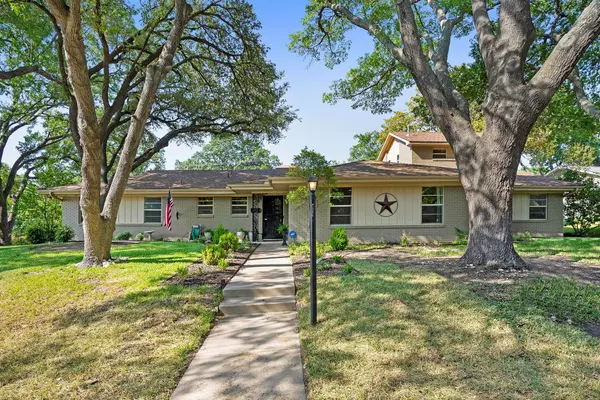 6301 Firth Road, Fort Worth, TX 76116