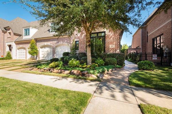 2100 Sinclair Lane, Plano, TX 75093