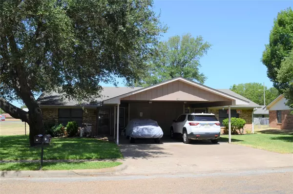 Mabank, TX 75147,103 N 10th Street