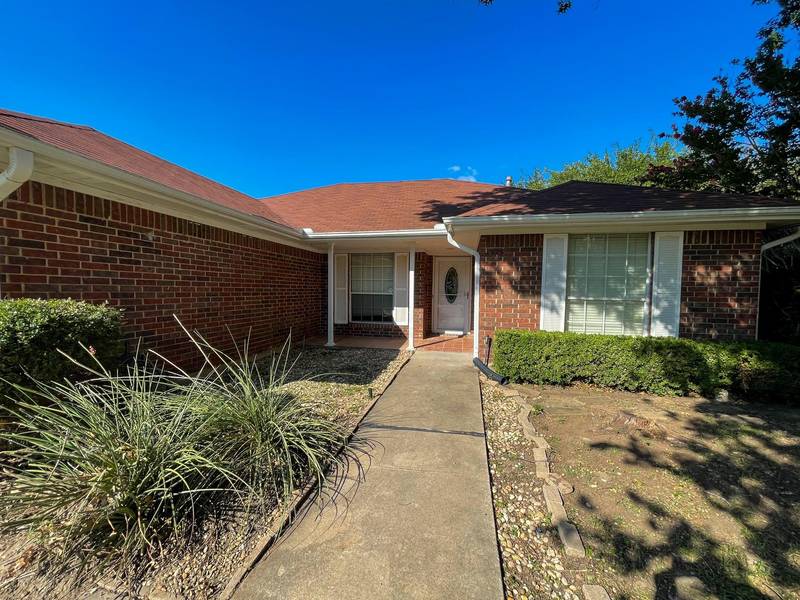 1925 Lakeview Circle, Sherman, TX 75092